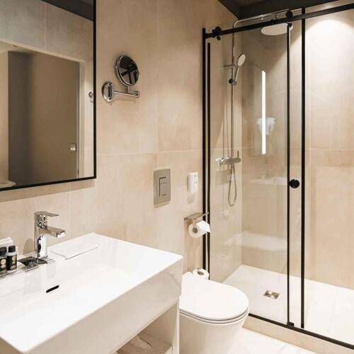Slide Bleisure & Mice Hotel (Слайд)