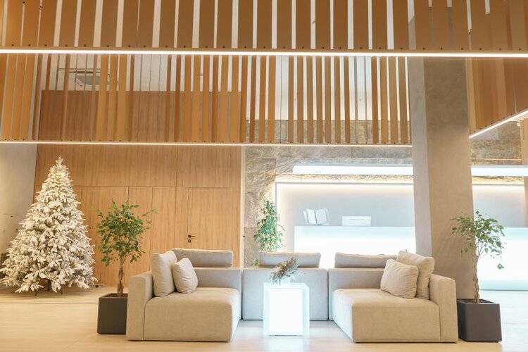 Slide Bleisure & Mice Hotel (Слайд)
