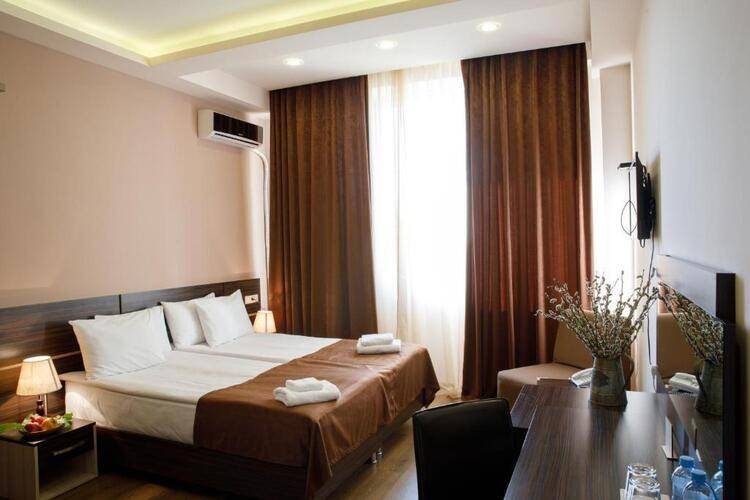 Olympia Garden Hotel