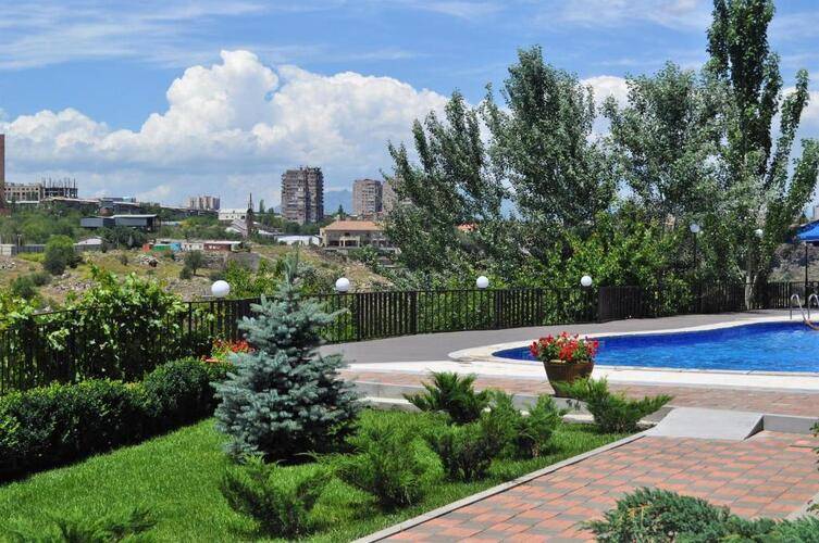 Olympia Garden Hotel