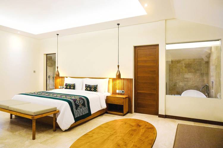 Japa Suites & Villas