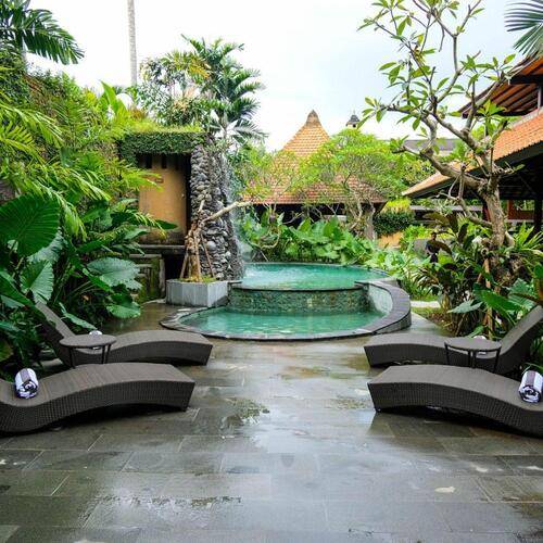 Japa Suites & Villas
