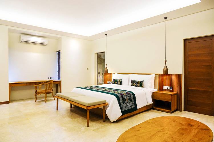 Japa Suites & Villas