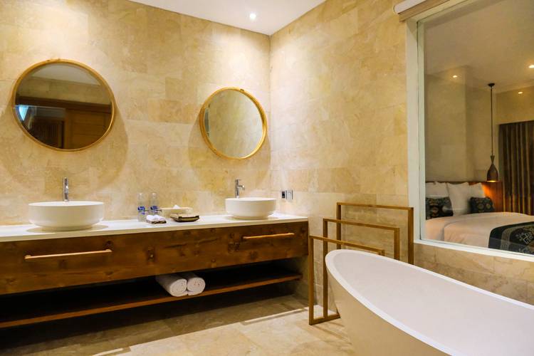 Japa Suites & Villas