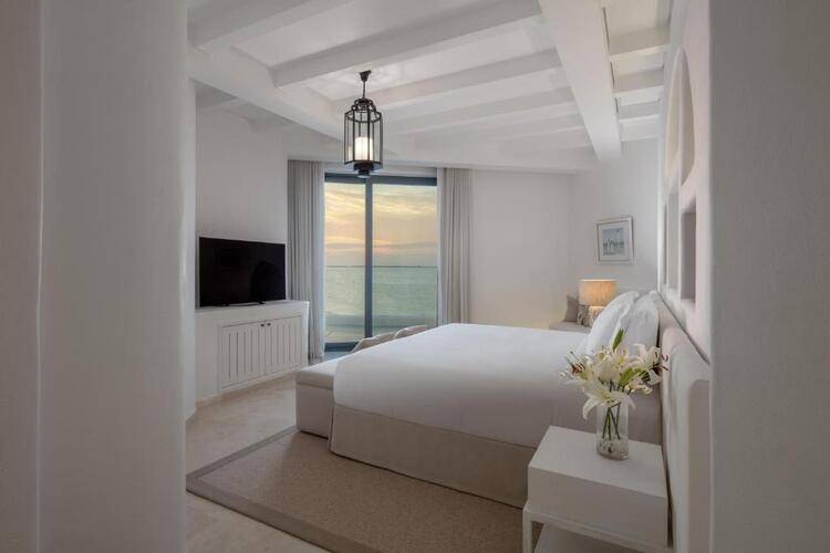 Anantara Santorini Abu Dhabi Retreat (Adults Only 18+)