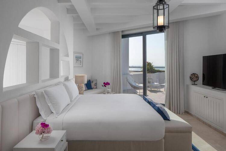 Anantara Santorini Abu Dhabi Retreat (Adults Only 18+)