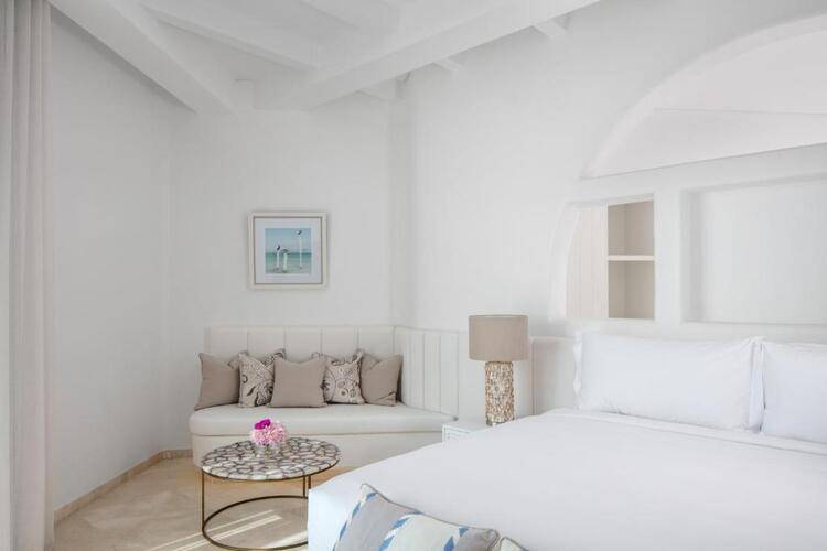 Anantara Santorini Abu Dhabi Retreat (Adults Only 18+)