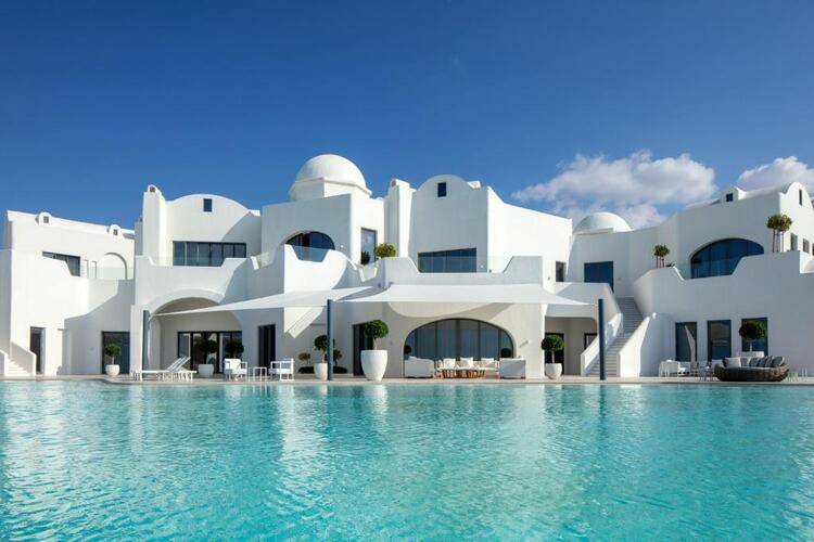 Anantara Santorini Abu Dhabi Retreat (Adults Only 18+)