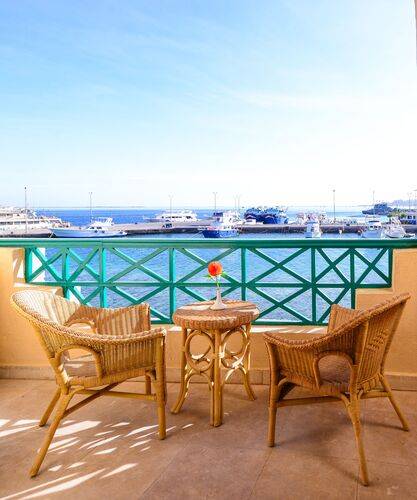 Moreno Horizon Spa & Resort