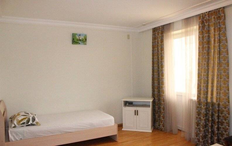 Отель Ши