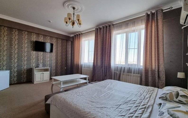 Отель Ши