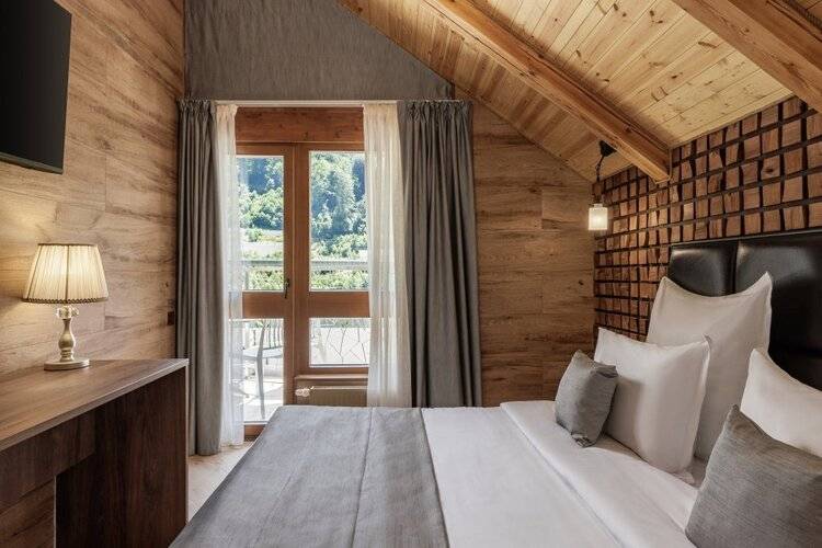 Stellar Collection Chalet