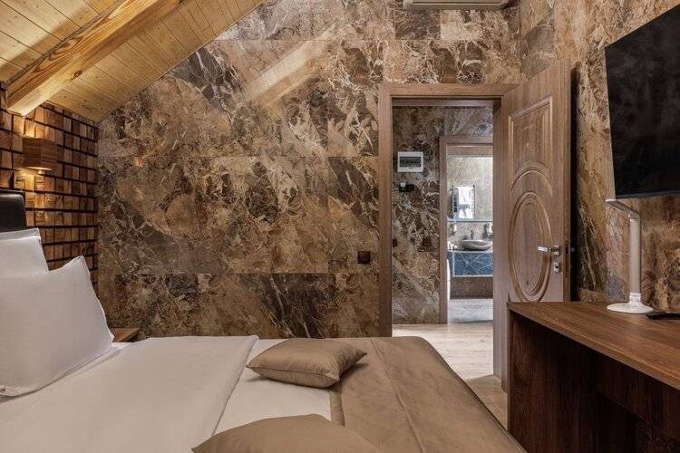 Stellar Collection Chalet