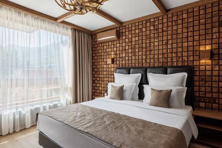 Stellar Collection Chalet