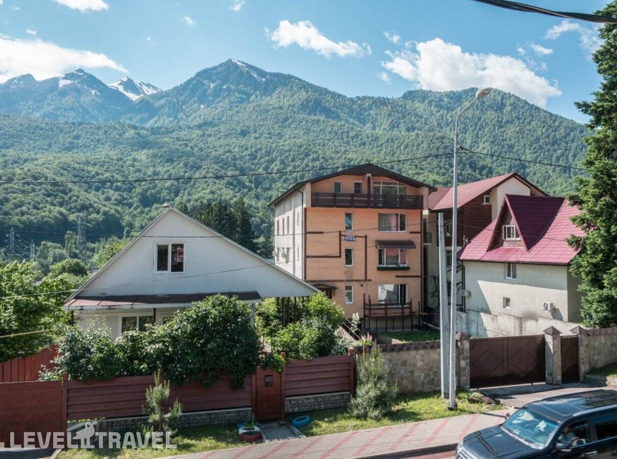 Отель Апартаменты Турчинского 50 — Красная Поляна, Россия