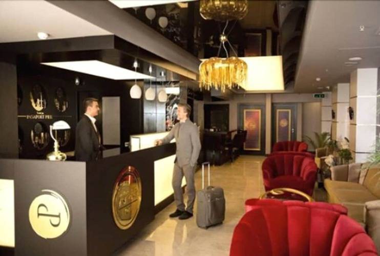 Pasaport Pier Hotel