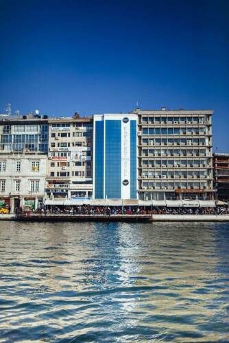 Pasaport Pier Hotel