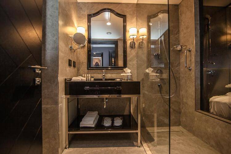 Doubletree By Hilton Hotel Izmir Airport