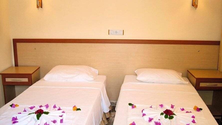 Celi̇k Apart Hotel