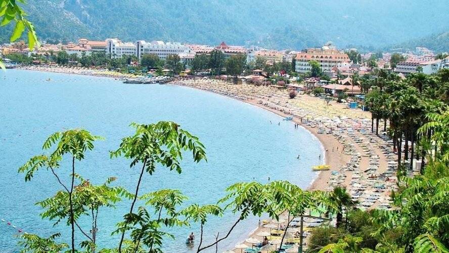 Celi̇k Apart Hotel