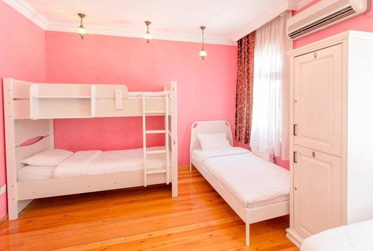 Bucoleon Hostel
