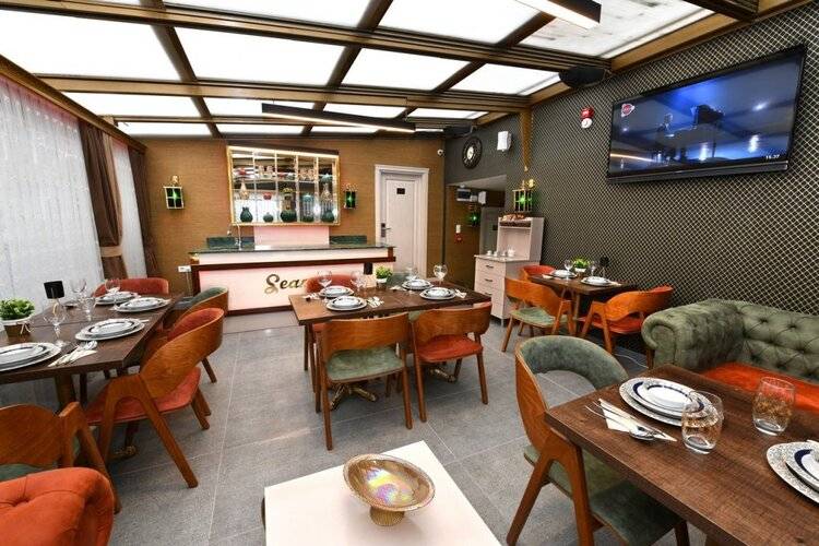 Seamoon Suite Hotel