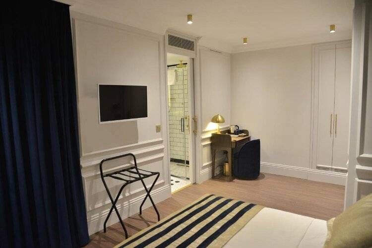 A11 Exclusive Hotel