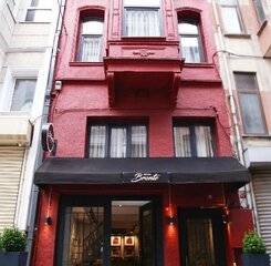 $item['hotel']['name']