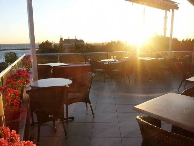 Deniz Otel