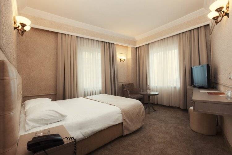 Deniz Otel