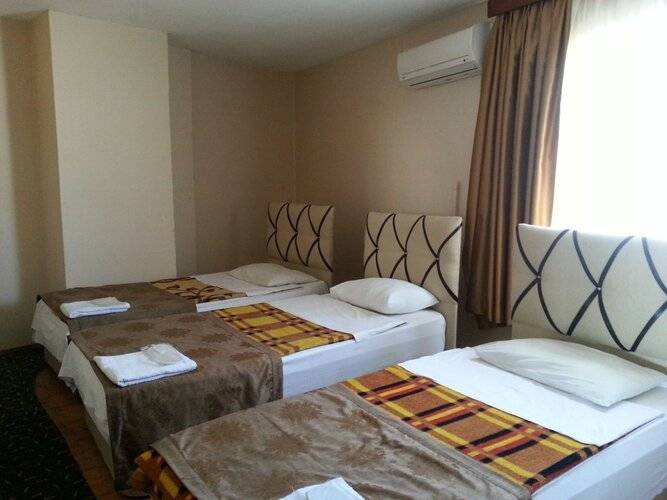 Istanbul Paris Hotel & Hostel