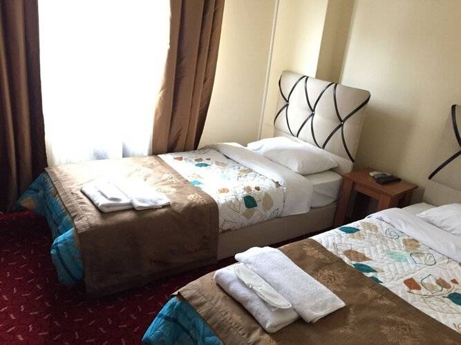 Istanbul Paris Hotel & Hostel