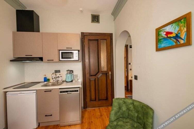 Opera Suites Okanli