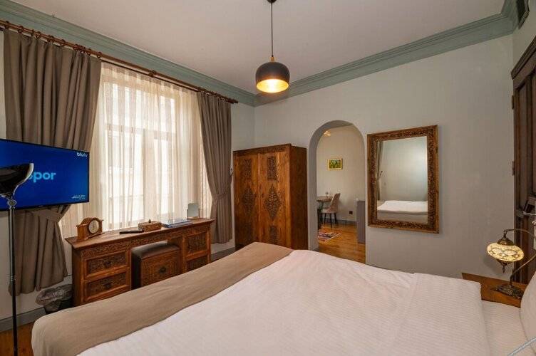 Opera Suites Okanli