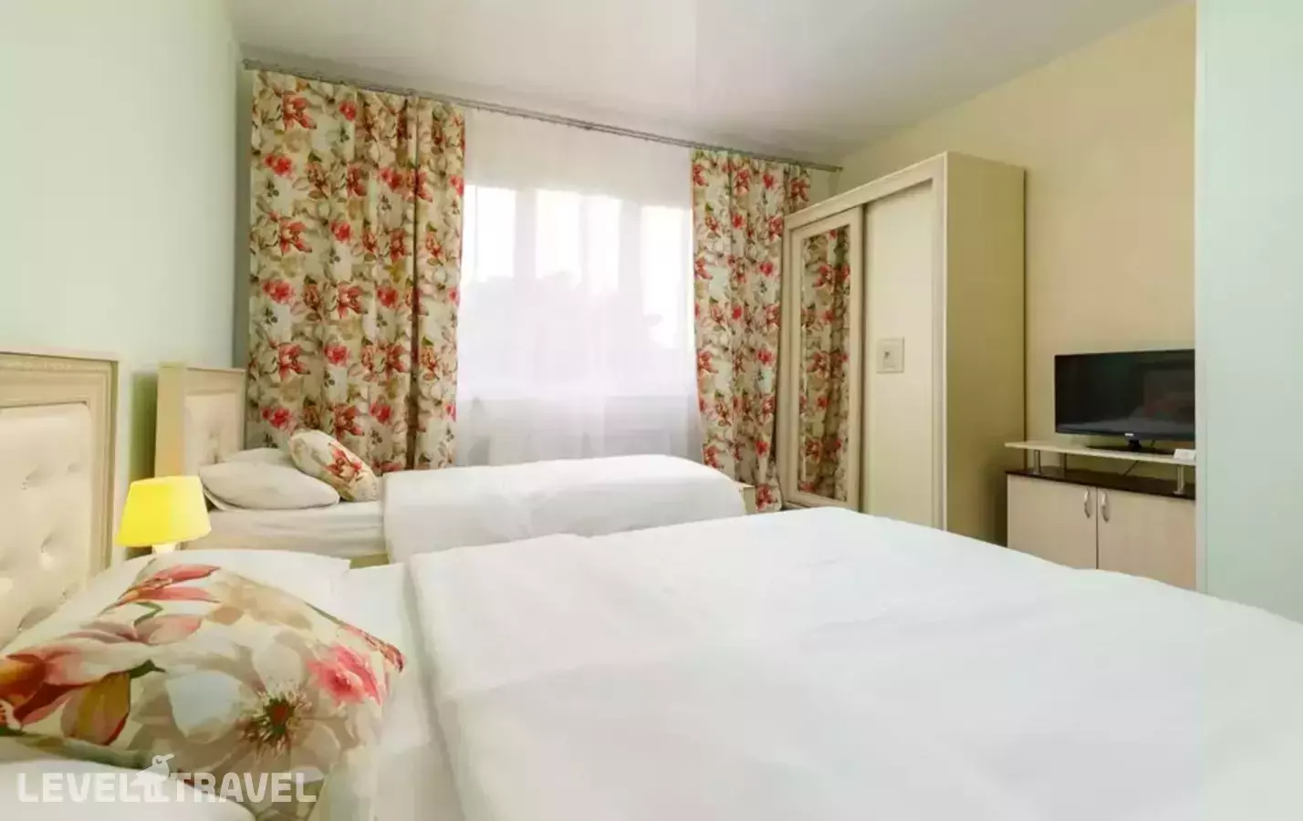 Green Park Apartments (Грин Парк На Карла Маркса 21)