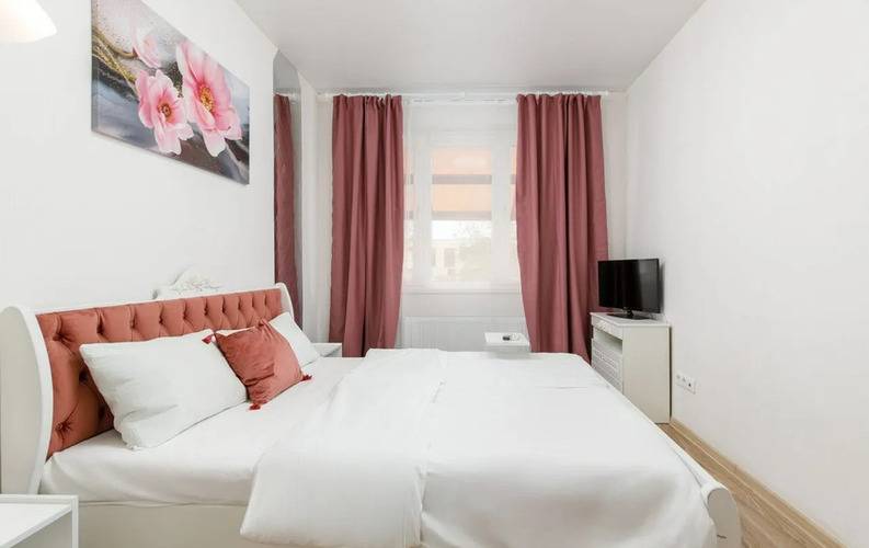 Green Park Apartments (Грин Парк На Карла Маркса 21)