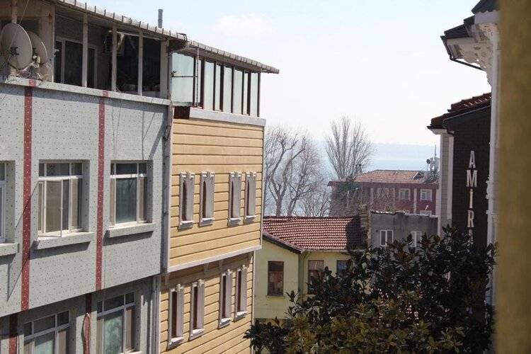 Bahaus Guesthouse Hostel