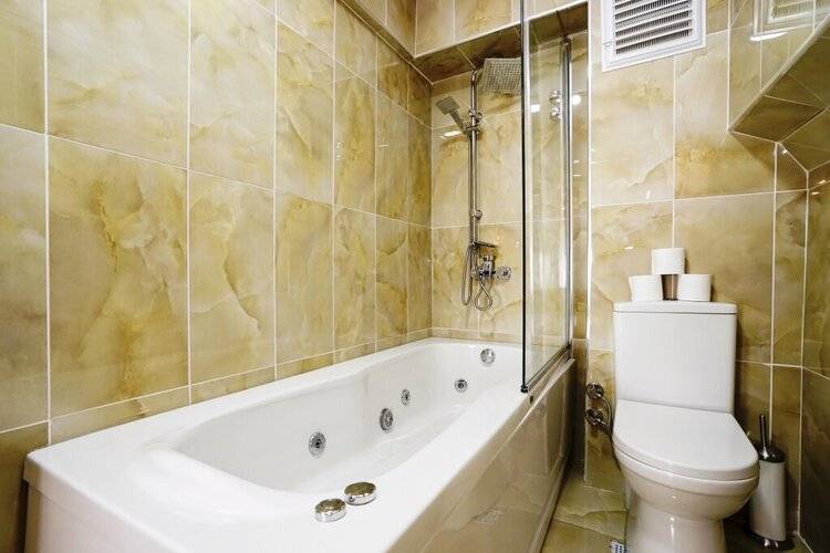 Cube Suites