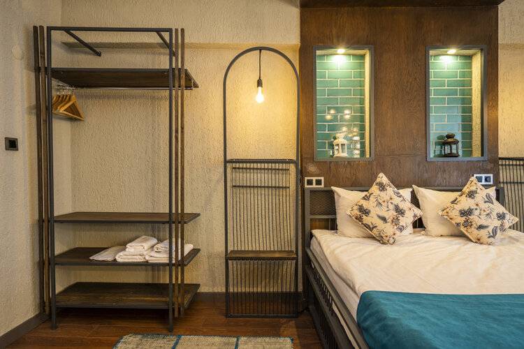 Cube Suites