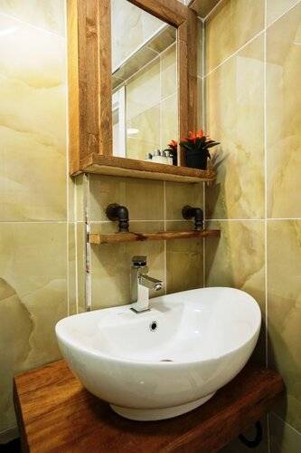 Cube Suites