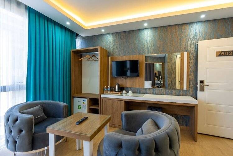 Black Palace Hotel