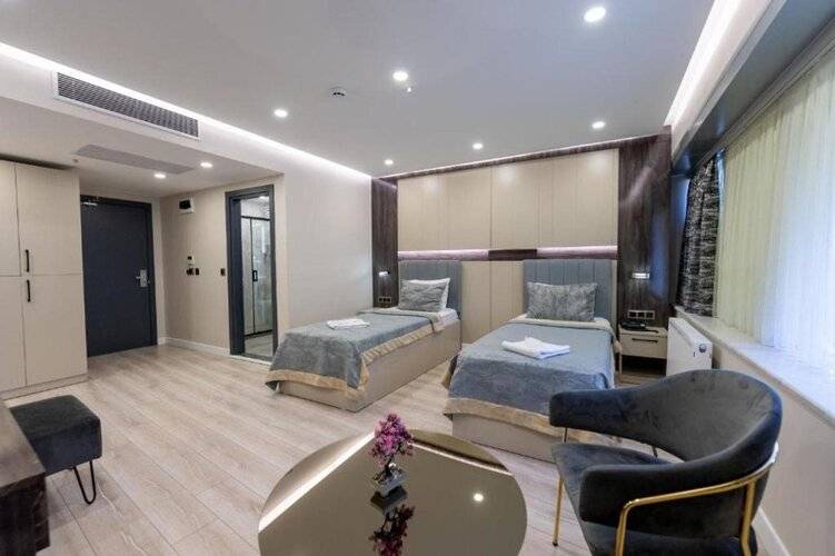 Meros Hotel