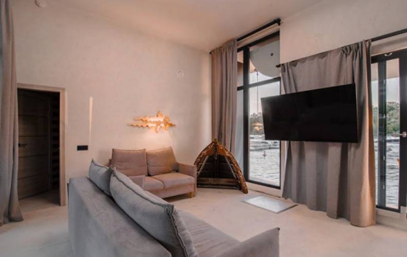 White Mare На Крестовском (Вайт Маре)