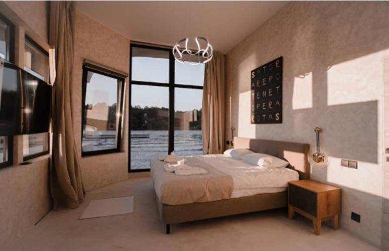 White Mare На Крестовском (Вайт Маре)