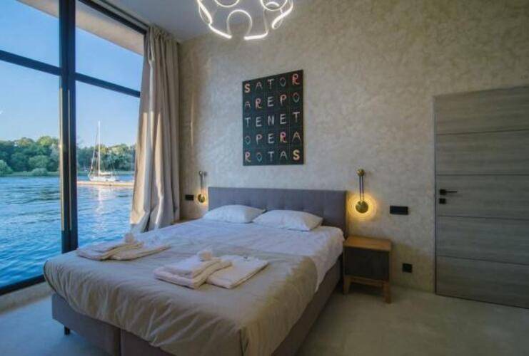 White Mare На Крестовском (Вайт Маре)