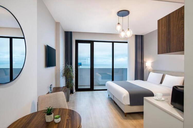 Steps Batumi Hotel & Suites