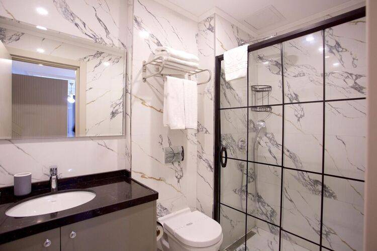 Princely Suites