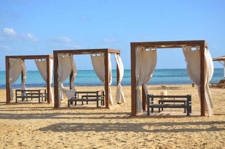True Beach Resort