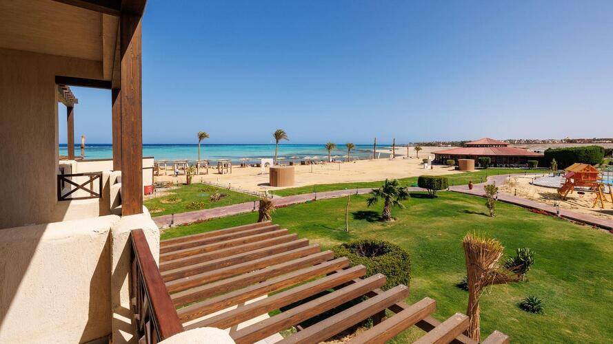 True Beach Resort