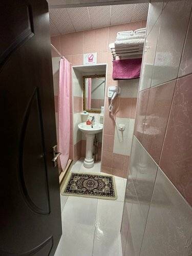 Hotel Khurjin